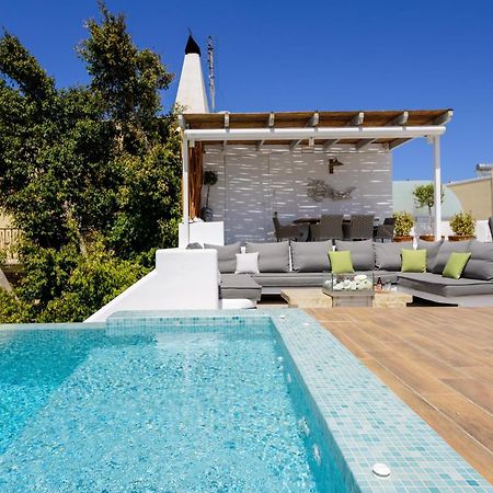 Secret Spot Luxury Villa ฟิรา ภายนอก รูปภาพ