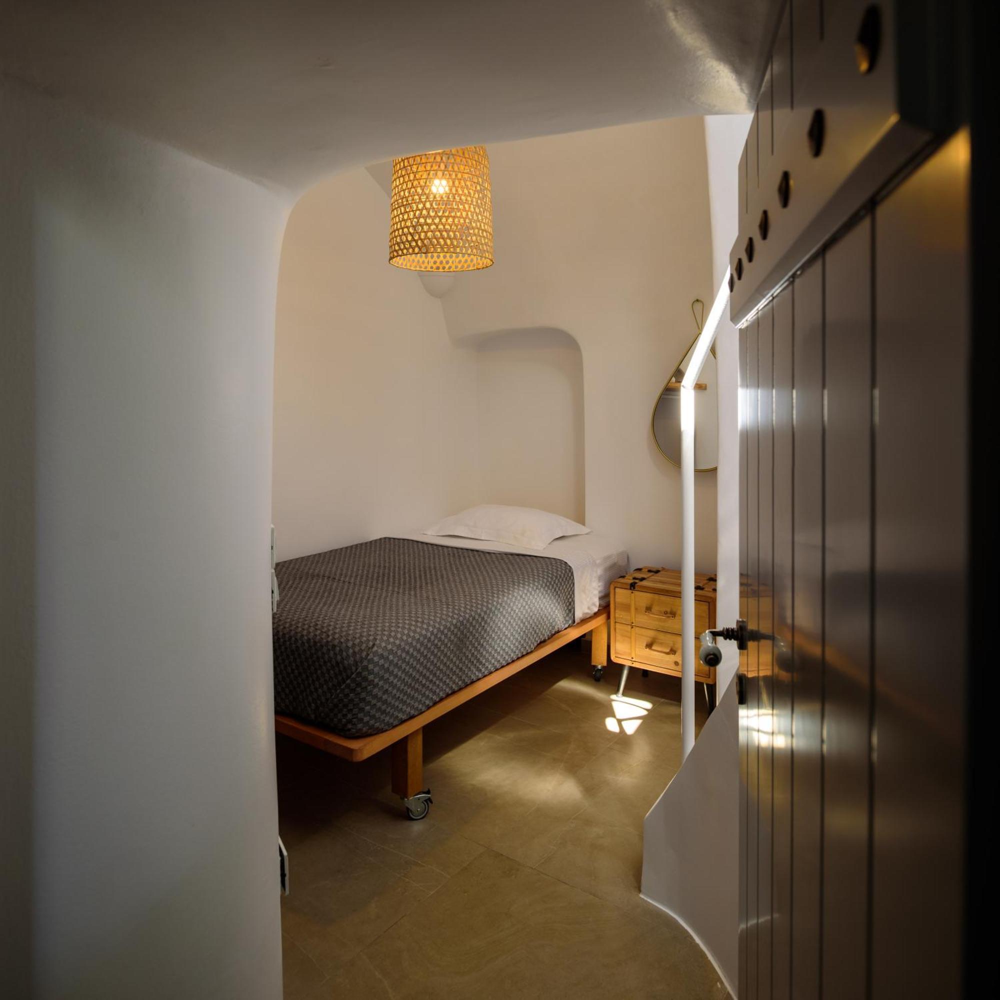 Secret Spot Luxury Villa ฟิรา ภายนอก รูปภาพ
