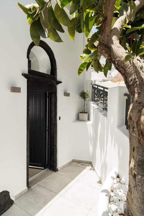 Secret Spot Luxury Villa ฟิรา ภายนอก รูปภาพ